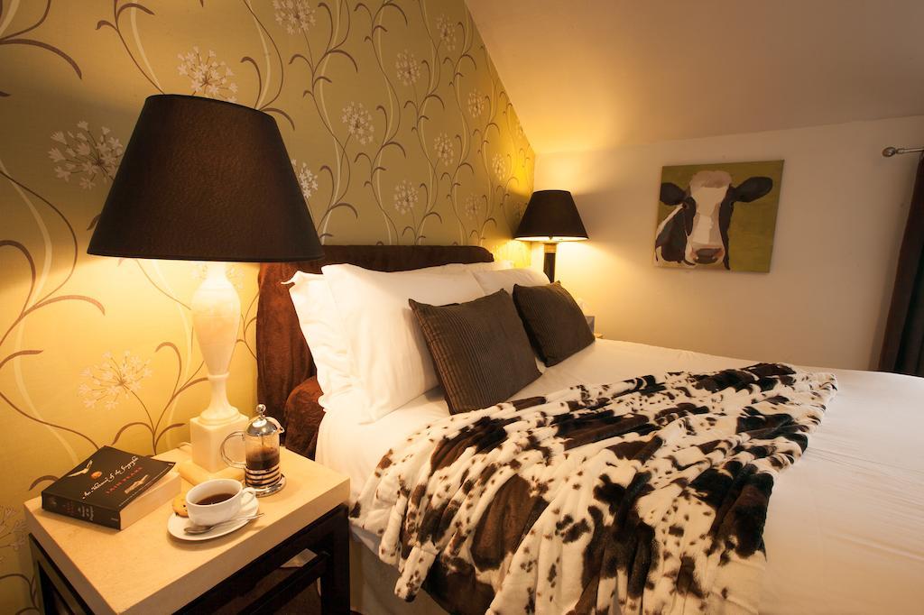 Hollybush Inn Greenhaugh Rom bilde
